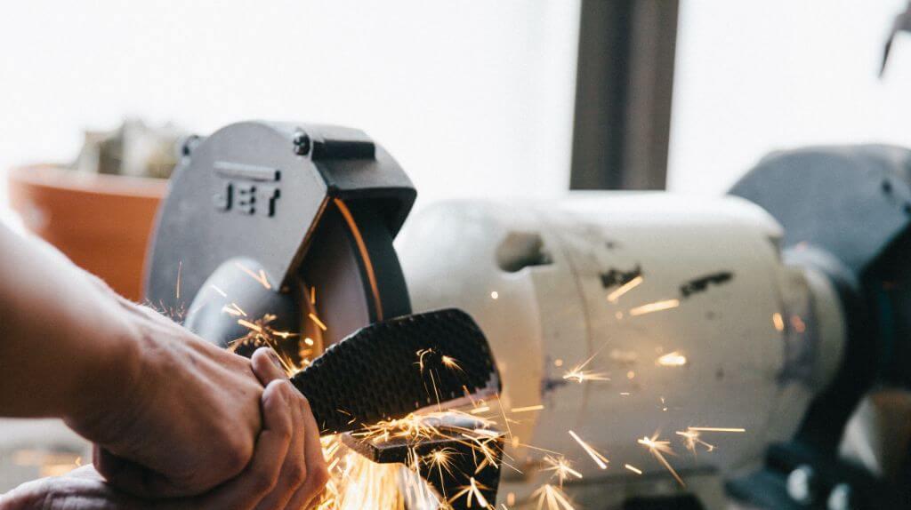 5 Reasons to Begin Your Digital Transformation in Manufacturing (1).jpg