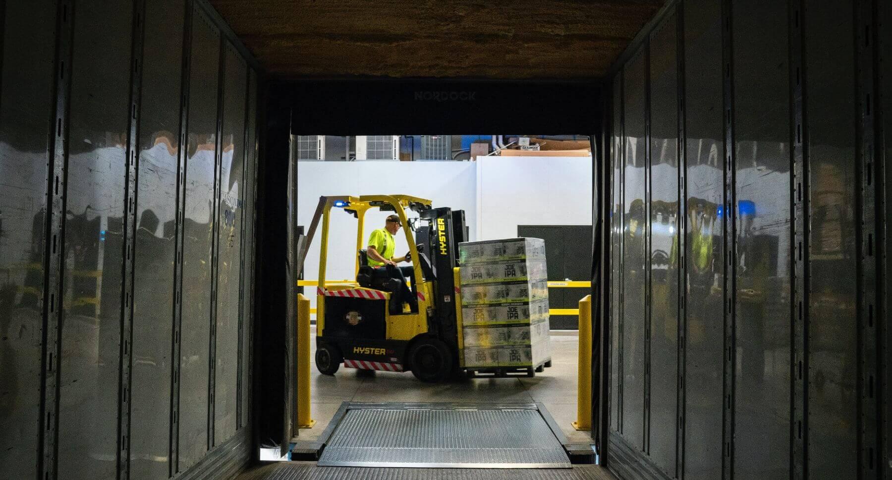 5 Ways Order Management Saves Time (1).jpg