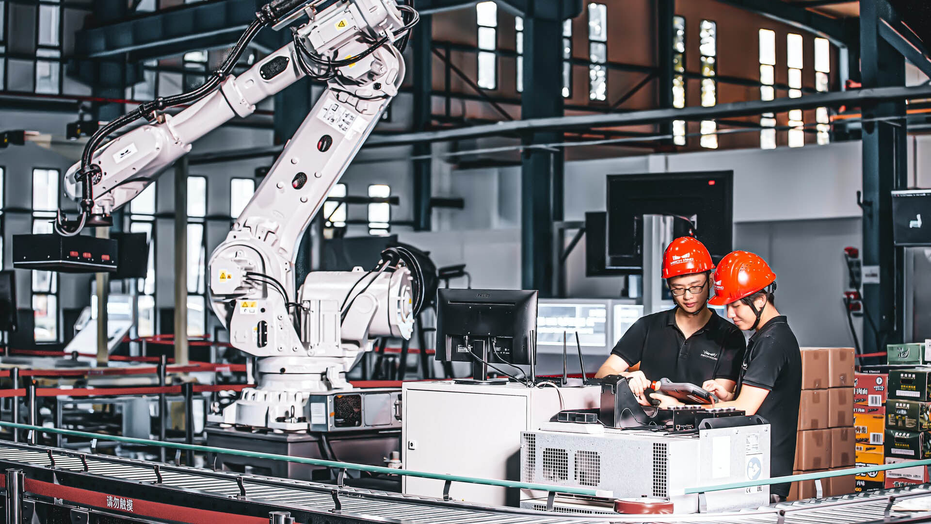 Digital_Transformation_Examples_in_Manufacturing (1).jpeg